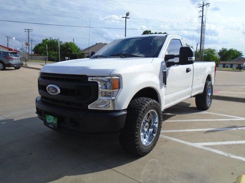 Used 2020 Ford F250 XL w/ Power Equipment Group image 3