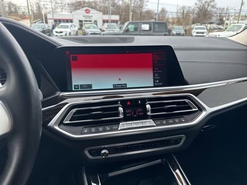 Used 2020 BMW X7 xDrive40i w/ Executive Package image 17