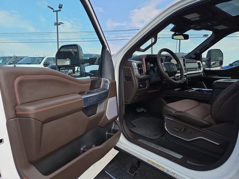 Used 2025 Ford F450 King Ranch w/ Camper Package image 7