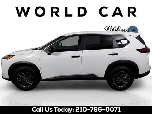 Used 2024 Nissan Rogue S FWD image 4