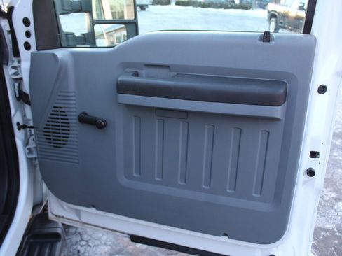 Used 2016 Ford F350 XL image 24