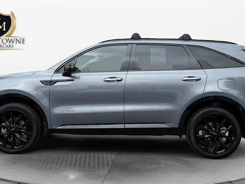 Used 2023 Kia Sorento SX AWD/4WD image 2