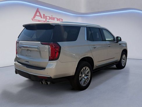 Used 2023 GMC Yukon Denali AWD/4WD image 5