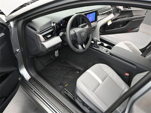 New 2026 Toyota Camry SE image 4