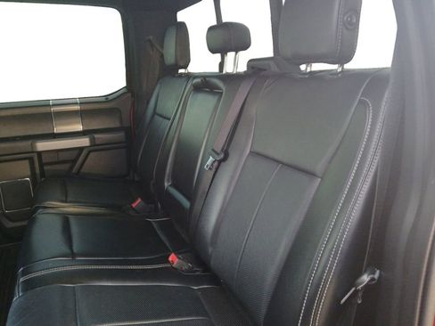 Used 2019 Ford F150 Lariat image 15