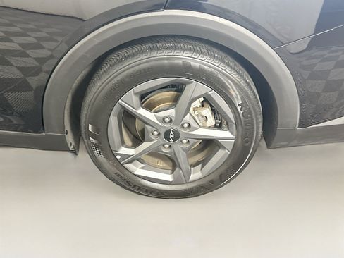 Used 2025 Kia K4 FWD image 11