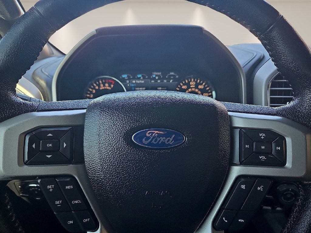 Used 2016 Ford F150 Lariat w/ Equipment Group 502A Luxury AWD/4WD image 24