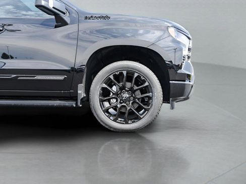 New 2026 Chevrolet Silverado 1500 High Country w/ High Country Premium Package AWD/4WD image 7