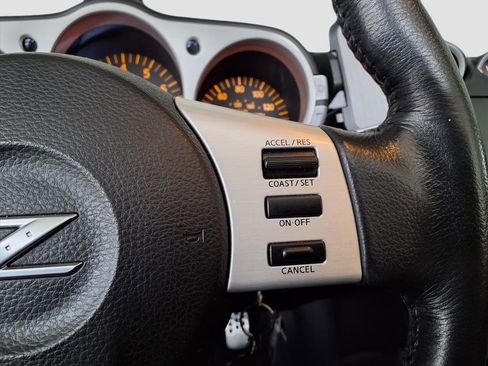 Used 2004 Nissan 350Z Touring image 24