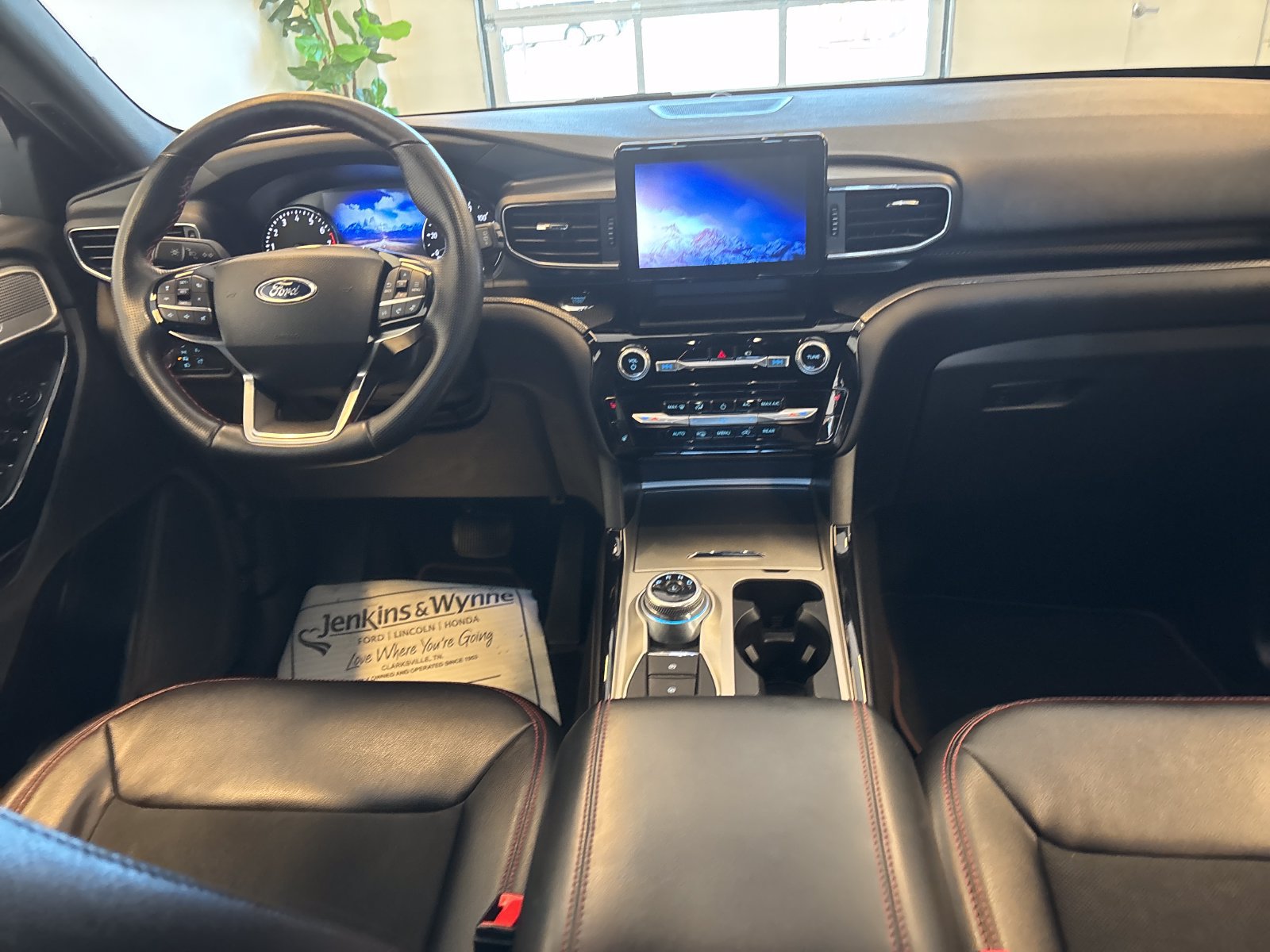 Certified 2022 Ford Explorer ST-Line w/ Class IV Trailer Tow Package AWD/4WD image 8