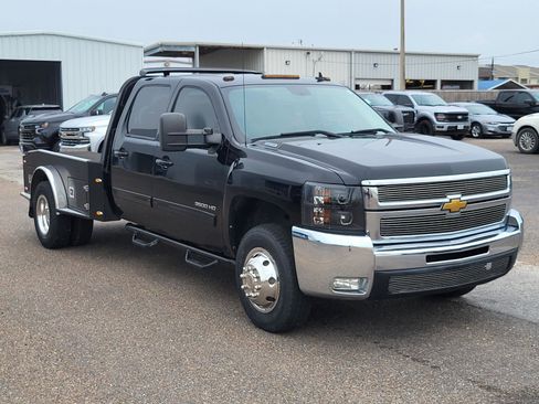 Used 2010 Chevrolet Silverado 3500 LTZ AWD/4WD image 7