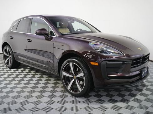 Used 2023 Porsche Macan Turbo AWD/4WD image 8