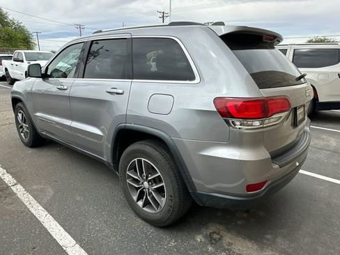 Certified 2020 Jeep Grand Cherokee Laredo w/ Laredo X Package RWD image 7
