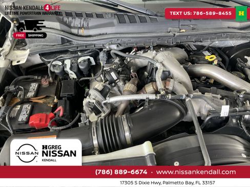 Used 2022 Ford F350 Platinum w/ FX4 Off-Road Package image 32