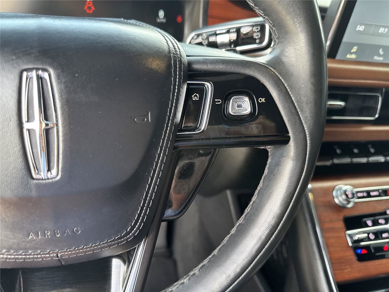 Used 2022 Lincoln Aviator Reserve RWD image 25
