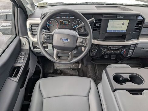 New 2026 Ford F250 XL w/ XL Chrome Package image 7