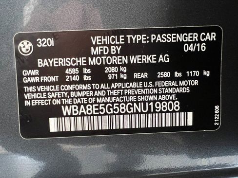 Used 2016 BMW 320i xDrive Sedan AWD/4WD image 32