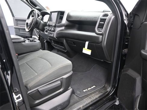 Used 2024 RAM 2500 Tradesman w/ Chrome Appearance Group image 21