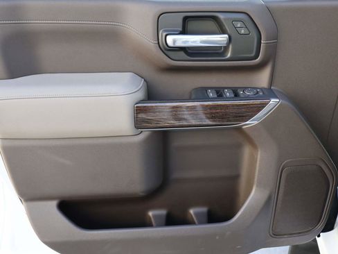 Used 2023 GMC Sierra 2500 SLE w/ SLE Convenience Package image 7