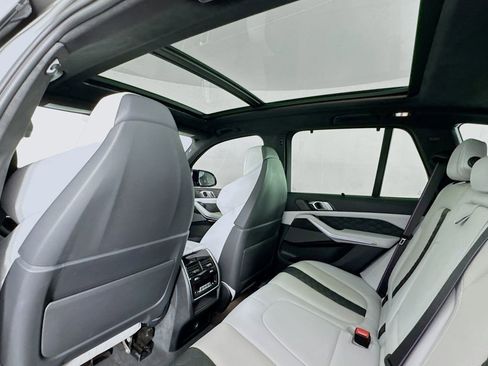 Used 2022 BMW X5 M w/ Competition Package 2 image 18