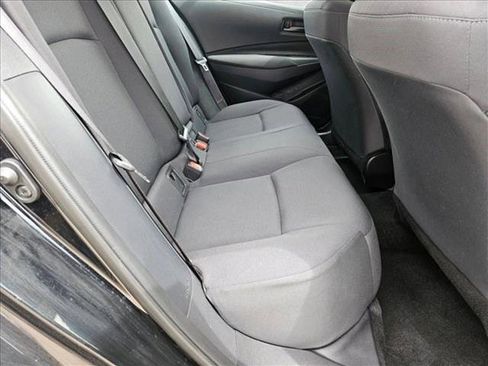 Used 2025 Toyota Corolla LE FWD image 18
