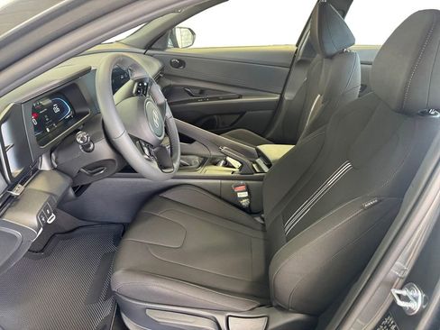 New 2026 Hyundai Elantra SEL Sport Premium FWD image 9