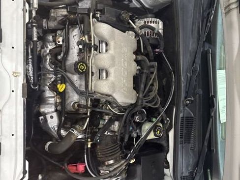 Used 2002 Chevrolet Malibu LS w/ Preferred Equipment Group 1 image 35