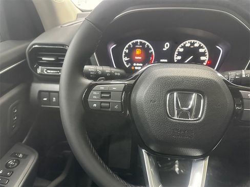 New 2025 Honda Pilot Touring image 27