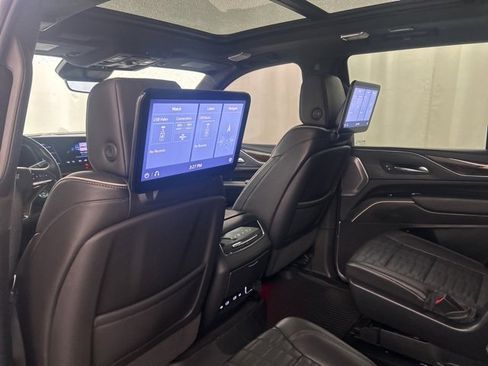 Used 2021 Cadillac Escalade Sport Platinum w/ Heavy-Duty Trailer Package image 29