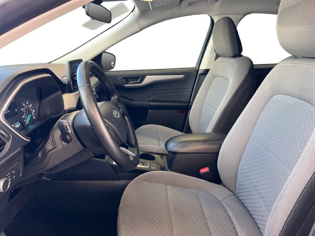 Used 2022 Ford Escape SE w/ Convenience Package FWD image 19
