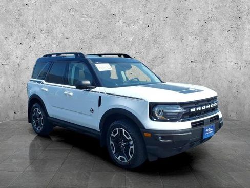 Certified 2024 Ford Bronco Sport Outer Banks w/ Tech Package AWD/4WD image 3