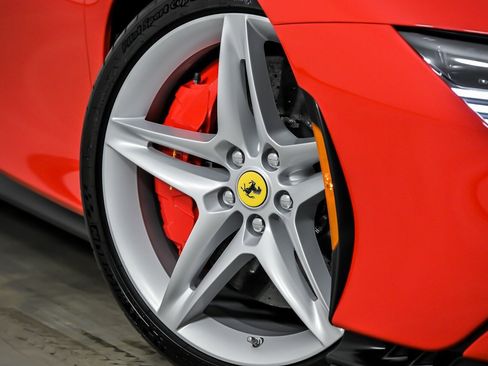 Used 2021 Ferrari SF90 Stradale image 4