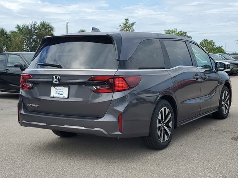 New 2026 Honda Odyssey EX-L image 4