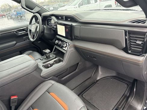 Certified 2024 GMC Sierra 1500 AT4 w/ Technology Package AWD/4WD image 33