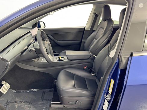 Used 2021 Tesla Model Y Performance image 17