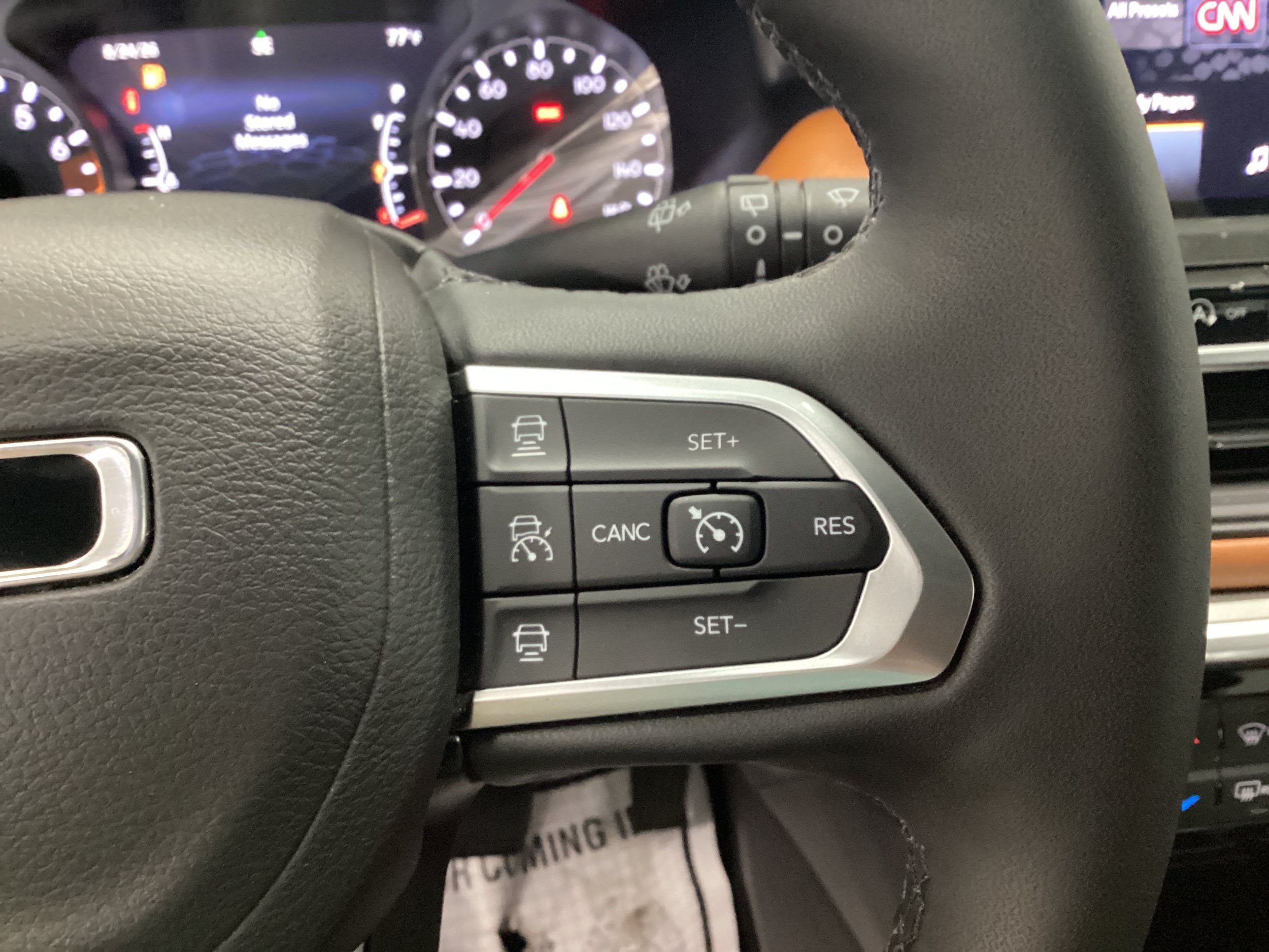 Used 2025 Jeep Compass Limited AWD/4WD image 21
