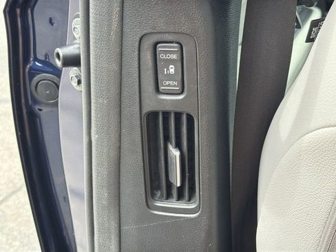 Used 2021 Honda Odyssey Touring image 25