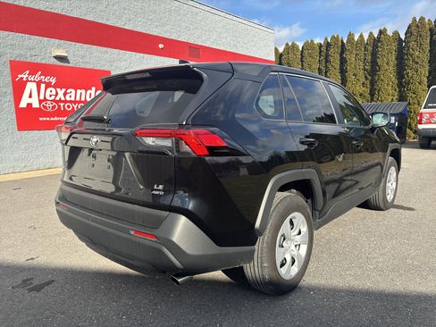 Used 2025 Toyota RAV4 LE image 3