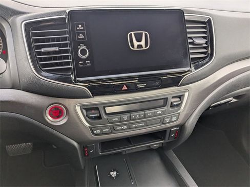 Used 2025 Honda Ridgeline RTL image 11