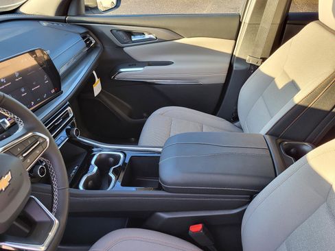 New 2026 Chevrolet Traverse LT image 19