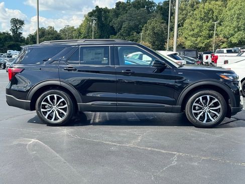 New 2025 Ford Explorer ST-Line w/ Premium Package image 4