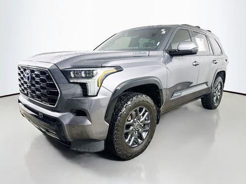 Used 2023 Toyota Sequoia Platinum AWD/4WD image 3