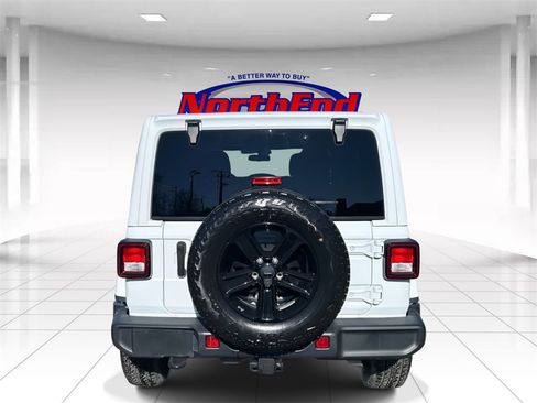 Used 2021 Jeep Wrangler Unlimited Sahara image 4