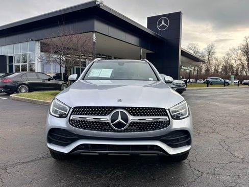 Used 2021 Mercedes-Benz GLC 300 4MATIC image 3