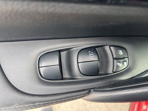 Certified 2022 Nissan Rogue Sport SL image 51