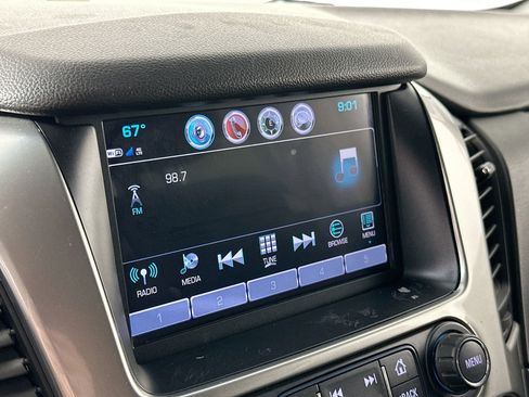 Used 2019 Chevrolet Suburban LS image 15