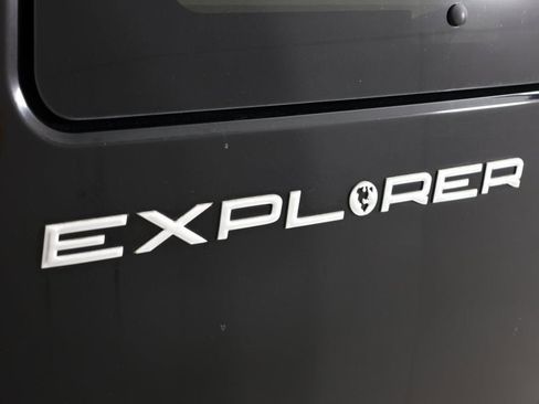 Used 2016 GMC Savana 2500 Work Van image 18