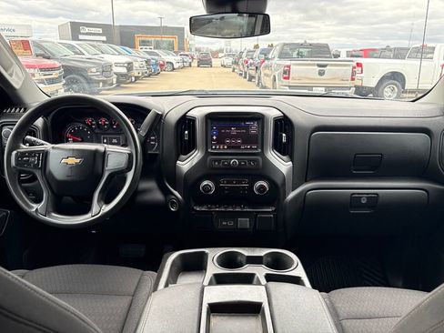 Used 2023 Chevrolet Silverado 1500 Custom image 19