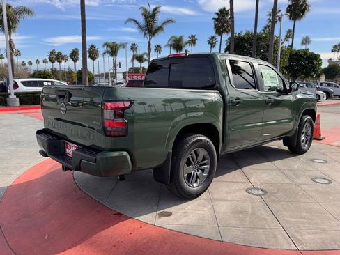 New 2026 Nissan Frontier SV image 7