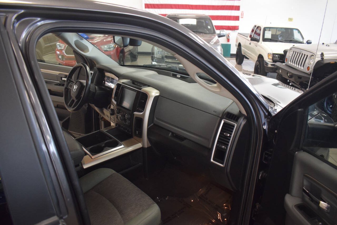 Used 2015 RAM 1500 Big Horn AWD/4WD image 23